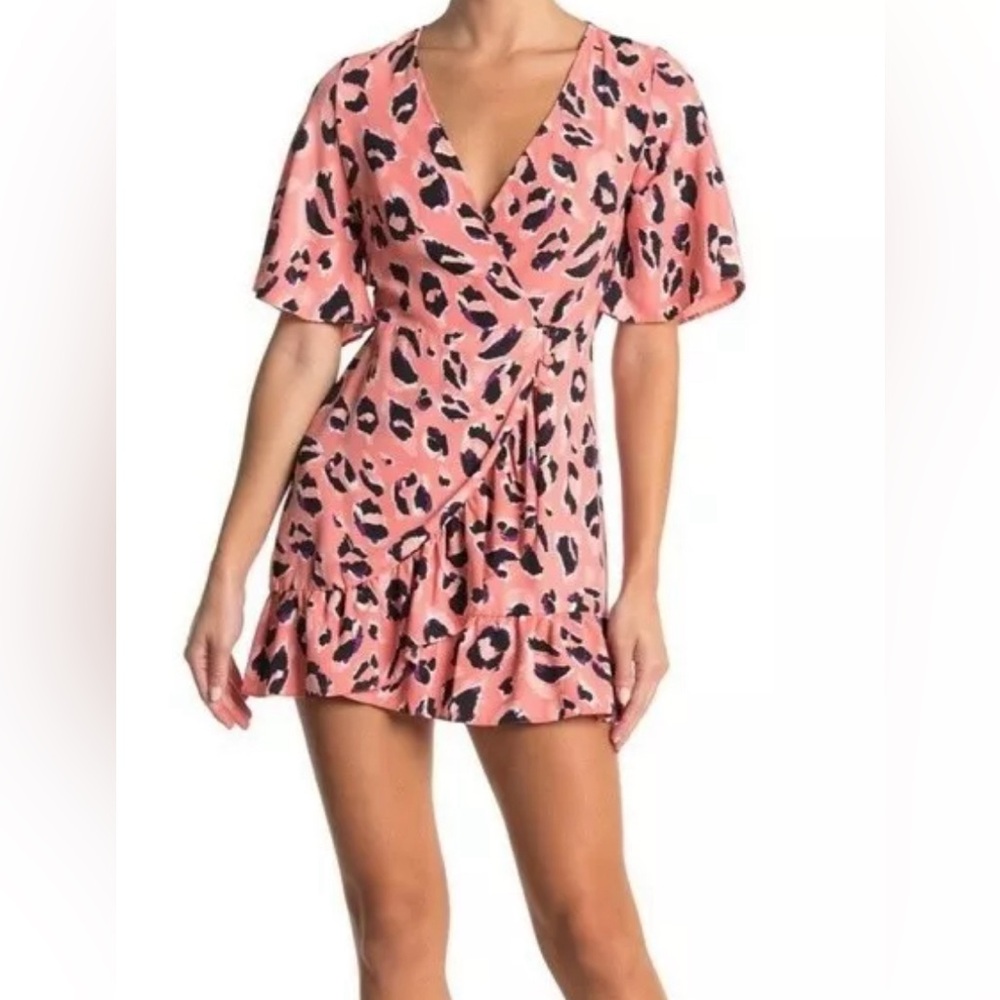 NEW TopShop Pink Blair Leopard V-Neck Wrap Mini Dress Ruffled Hem Size 2‎